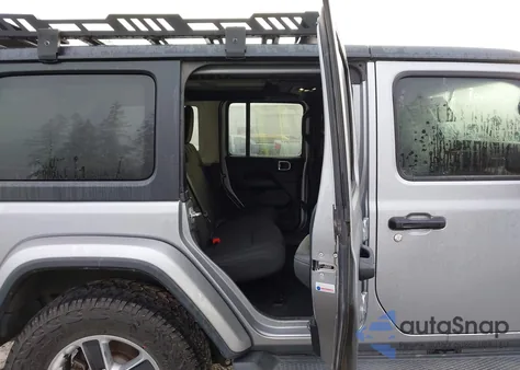 2019 Jeep Wrangler Unlimited Sahara 4X4 from USA, damaged, VIN 1C4HJXEG8KW529033